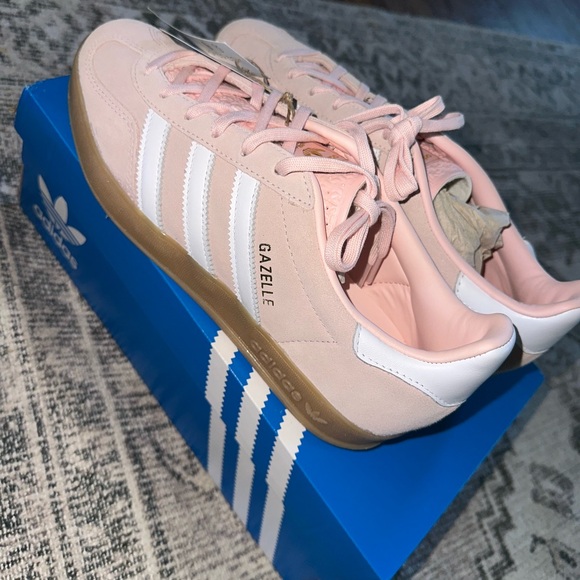 NWT Adidas Gazelle Sandy Pink - Picture 2 of 5